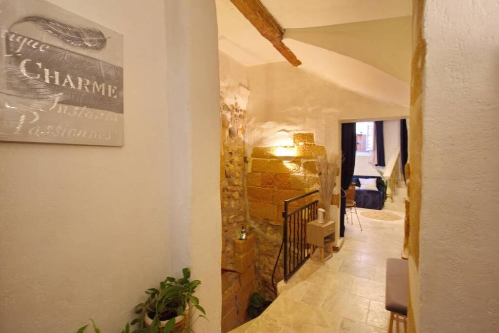 Les Secrets d'Alcôve, nuitées Romantiques avec SPA Aix-en-Provence Exterior foto