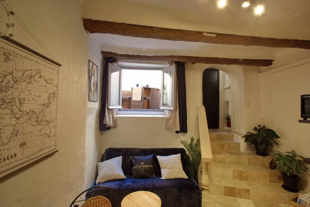 Les Secrets d'Alcôve, nuitées Romantiques avec SPA Aix-en-Provence Exterior foto